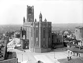 Albi : Cathdrale Sainte-Ccile. - Vue d\'ensemble depuis le clocher de la collgiale Saint-Salvi / Deneux, Henri