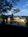 Avoise : CHATEAU. - Logis et communs depuis le sud. / Phot. Inv. P. Giraud