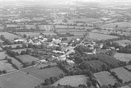 Saint-Vincent-la-Chtre : village. - Vue arienne : ensemble vu du nord ouest. / Phot. Inv. M. Bernard